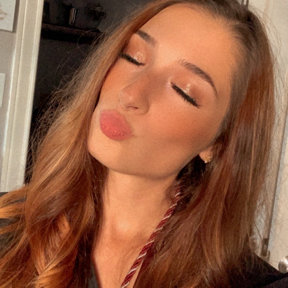 Meet your Posher, Jacqueline